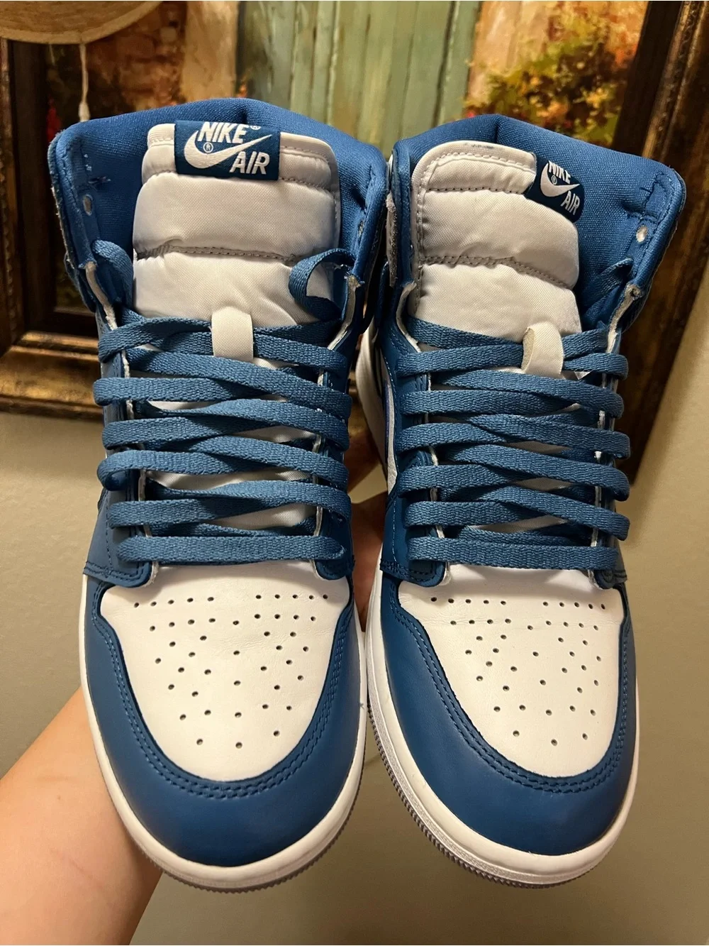 Jordan 1 Retro High OG True Blue sneakers